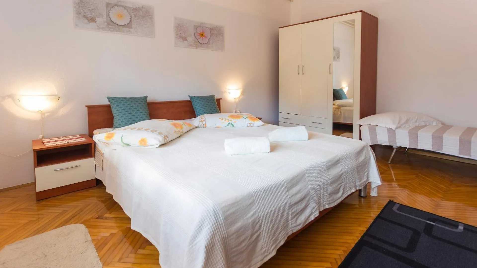 Spacious And Bright Apartment- Silvio 1 Banjole Croatia